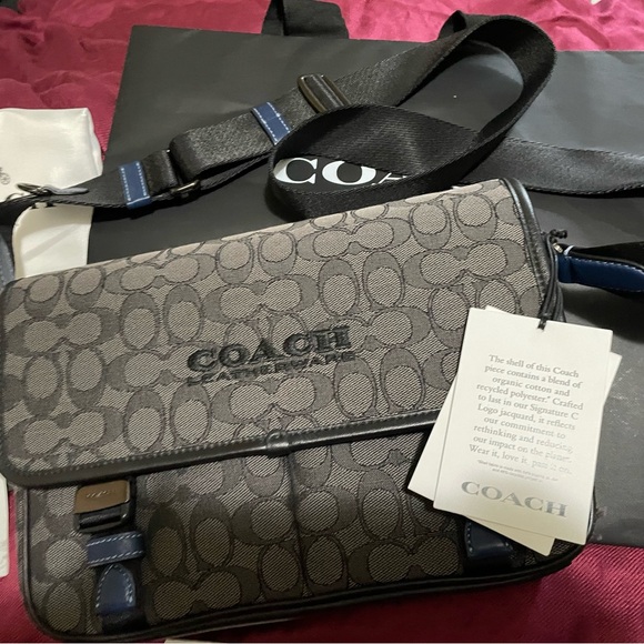 COACH Crossbody Unisex. In absolute perfect condition. - Picture 3 of 11